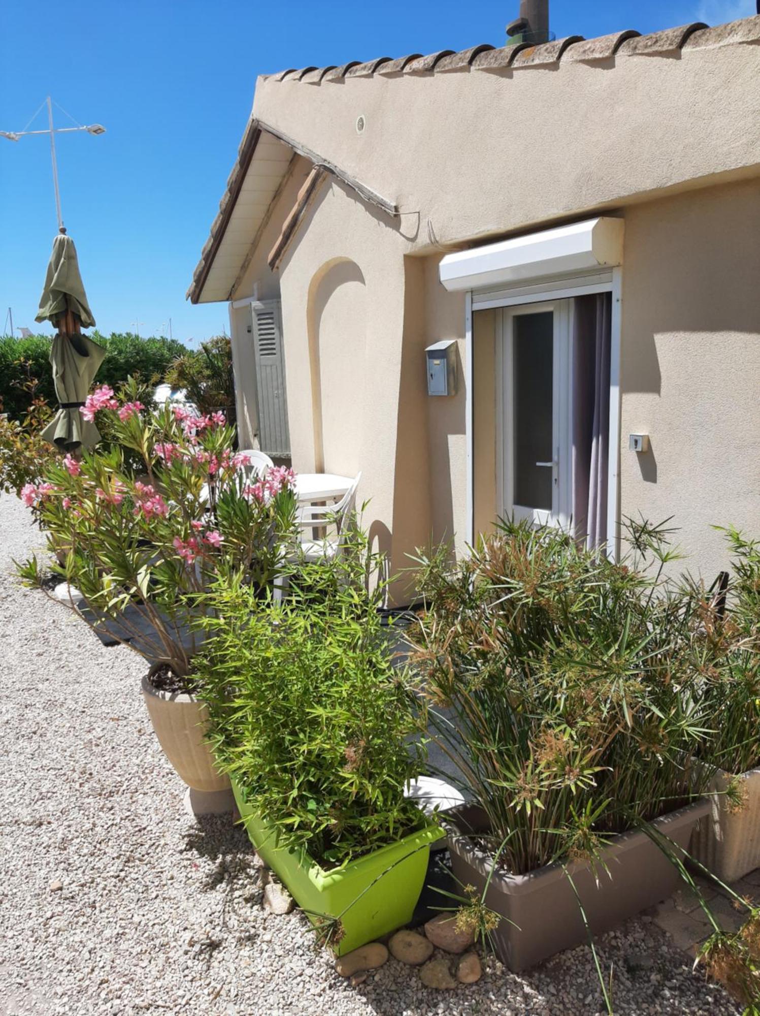 Studio Meublé Port de Plaisance FOS SUR MER Fos-sur-Mer Esterno foto