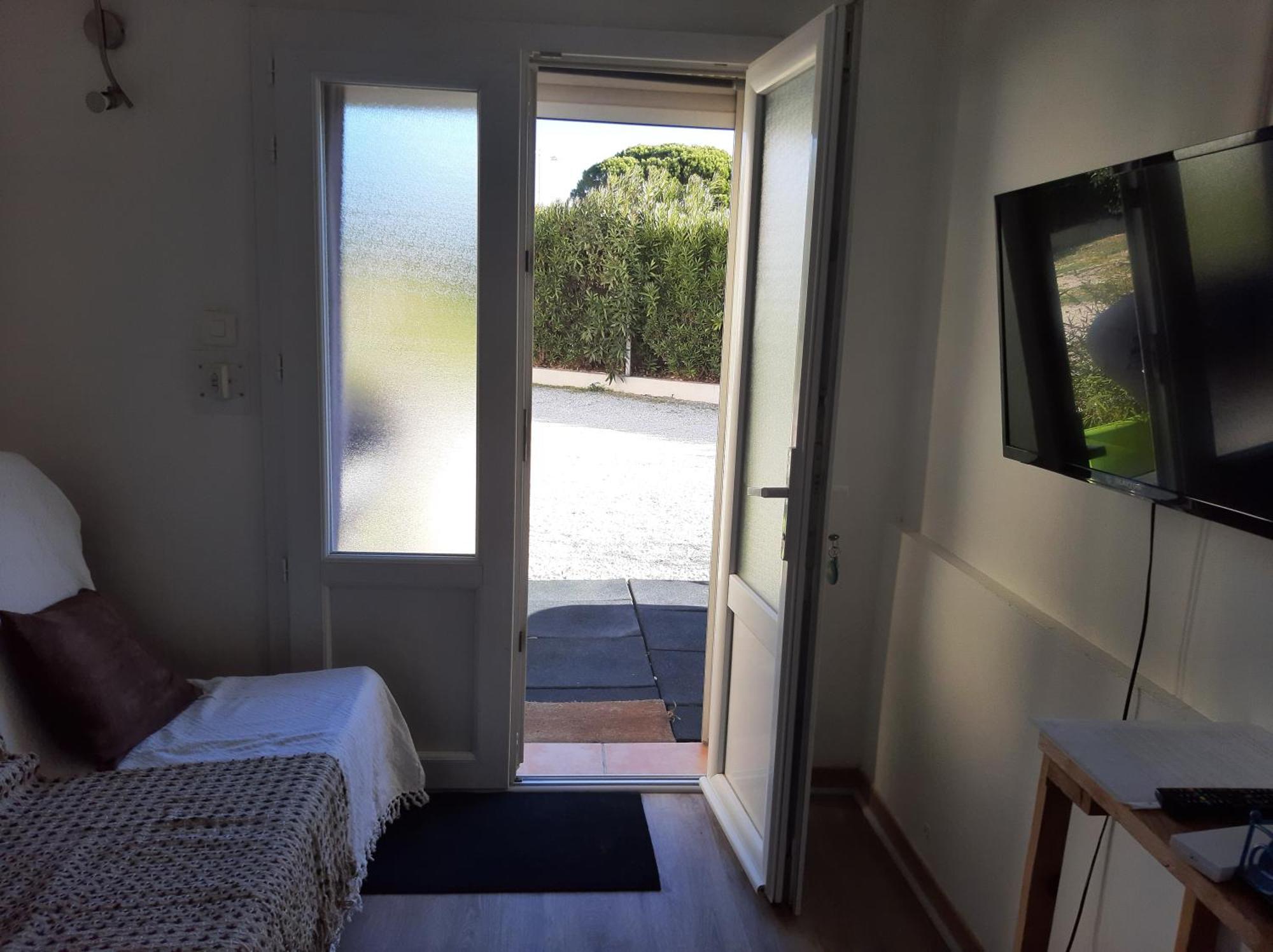 Studio Meublé Port de Plaisance FOS SUR MER Fos-sur-Mer Esterno foto